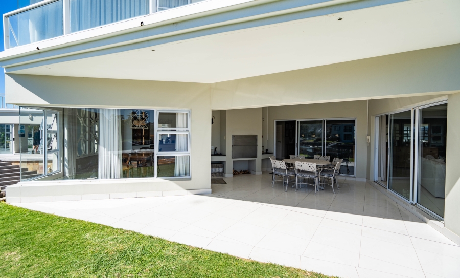 7 Bedroom Property for Sale in Royal Alfred Marina Eastern Cape